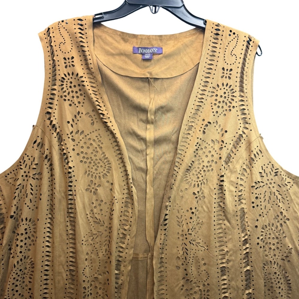 Roamans Vest Women 22/24 Tan Faux Suede Laser Cut Fringe Boho Western Cowgirl - Picture 3 of 8